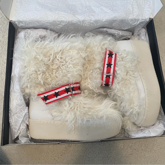 Ash shearling boots - Picture 4 of 9